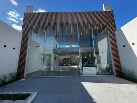 Local en alquiler en City Bell sobre cantilo [Cod: 2852-475]