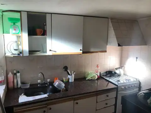 Departamento 6 ambientes con 1 baño