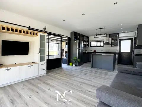 Casa 5 ambientes con 2 baños