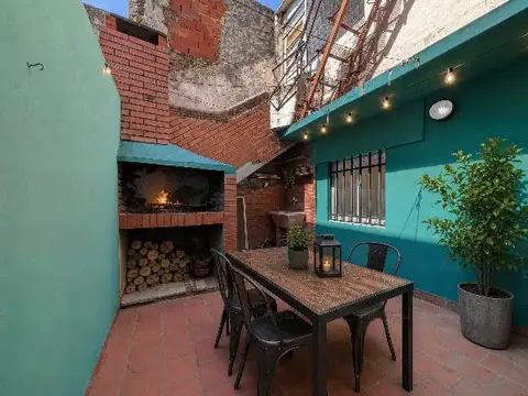 Venta - Departamento de pasillo - Dos dormitorios - Patio - Parilla - Matheu- Ro