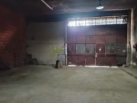 Galpon en Alquiler 10  mts Frente