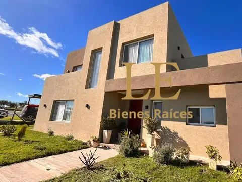 Casa en Venta en San Sebastian, USD 182.000