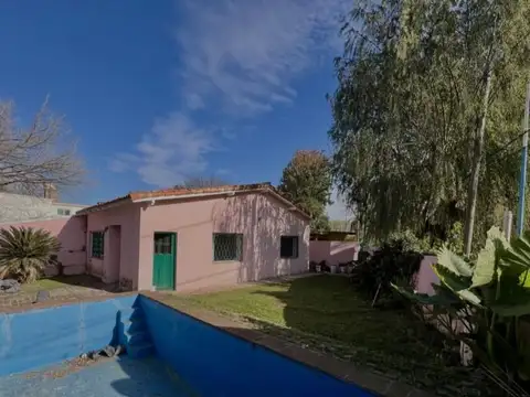 VENTA DOS CASAS SOBRE LOTE EN INGENIERO MASCHWITZ