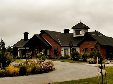 Venta lote en Casonas del Haras listo p construir