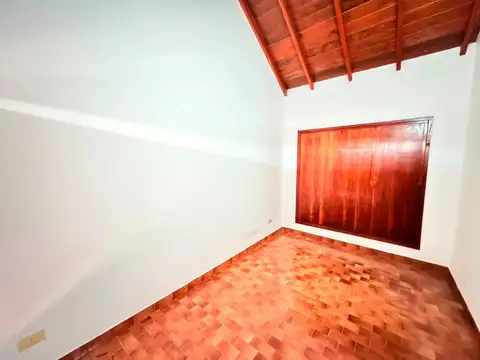 Casa en Venta con 6 cocheras