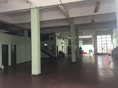Galpon en Venta en San Nicolás, USD 1.490.000