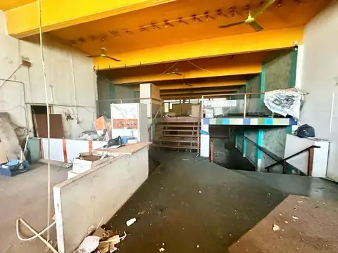 Local en Venta en Haedo, USD 220.000