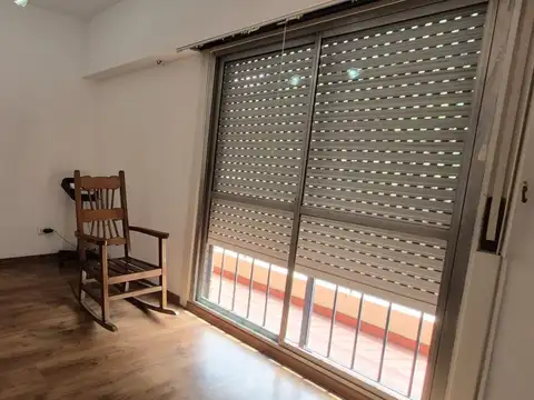 Depto Tipo Casa 4 ambientes con 3 baños