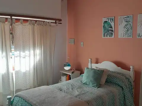 Venta de Casa En San Vicente Con Pileta