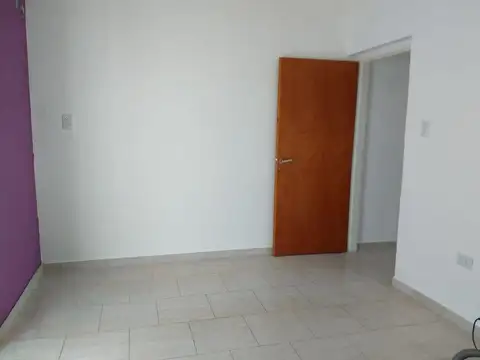 Casa 5 ambientes con 4 baños