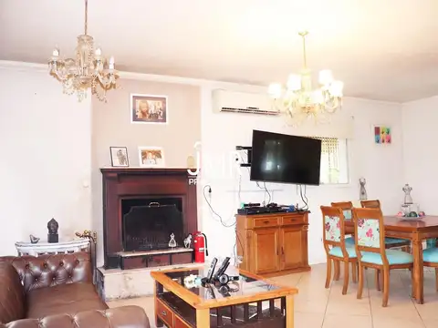 Carlos Calvo  al 600