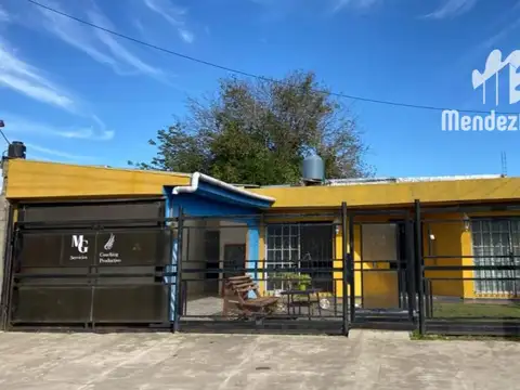 CASA EN VENTA EN GLEW
