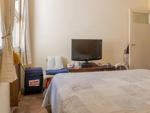 Depto Tipo Casa en Venta 70 años