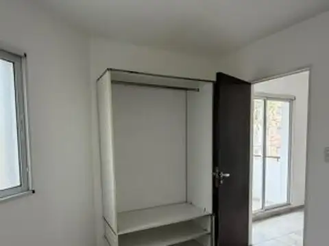 Departamento en Alquiler en Luis Agote, $ 350.000