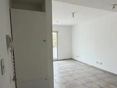 castellanos 398 , Piso 2