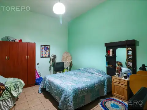 Casa 4 ambientes con 1 baño