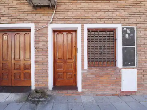 Depto Tipo Casa en Venta en Lanus Oeste, USD 120.000