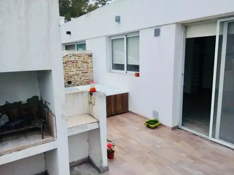 Departamento en Alquiler con 1 cochera