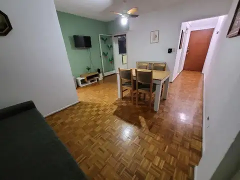 Ambrosetti 800, Piso 4