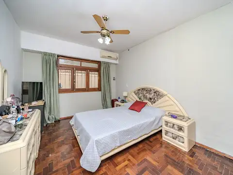 VENTA PH 5 AMB PATIO V. URQUIZA PERMUTA