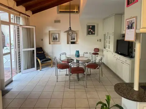 Casa en Venta en Alto Alberdi, USD 120.000