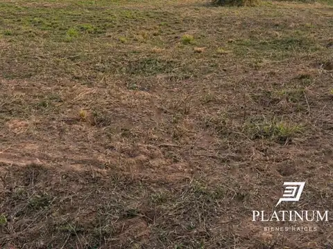 Terreno en Venta en Embarcación, USD 79.000