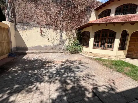 Venta casa  3 dormitorios 5ta seccion