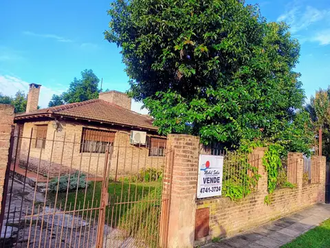 Hermoso Chalet en Venta en Don Torcuato 