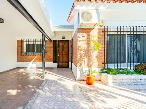Casa en Venta en Jorge Cura, USD 207.000