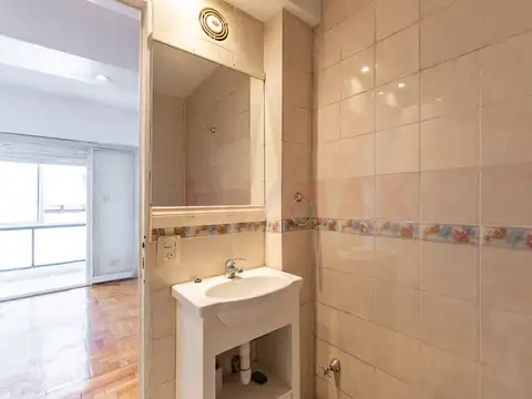 VENTA DEPARTAMENTO 2 AMB c/BALCÓN en CABALLITO SUR