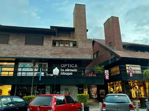 Avenida Constitución 200