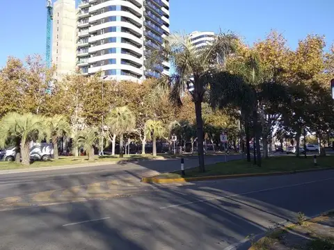 Local en Venta en Ciudad De Tigre, USD 580.000