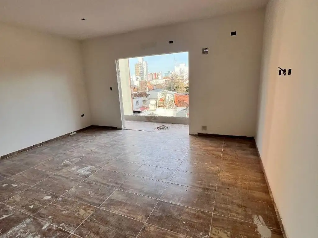 EDIFICIO "FACU V" de 20 Unidades en San Miguel