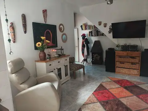 Depto Tipo Casa 2 ambientes con 1 baño