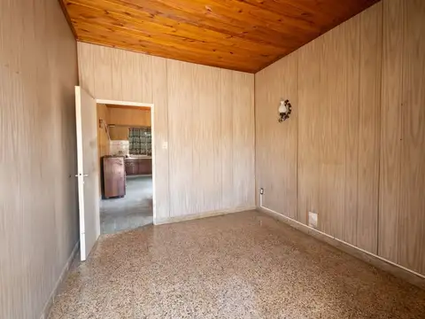 SE VENDE CASA GUADALUPE OESTE! APTA A CREDITO