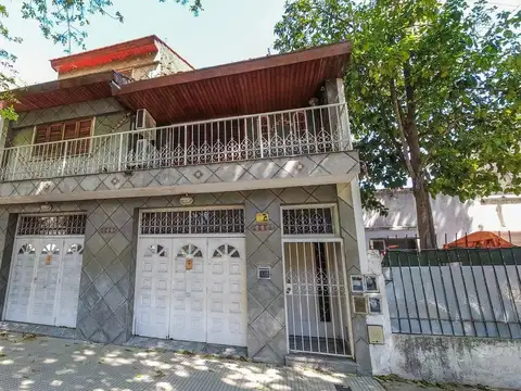 VENTA Casa 5 Amb Villa Riachuelo Quincho y Piscina