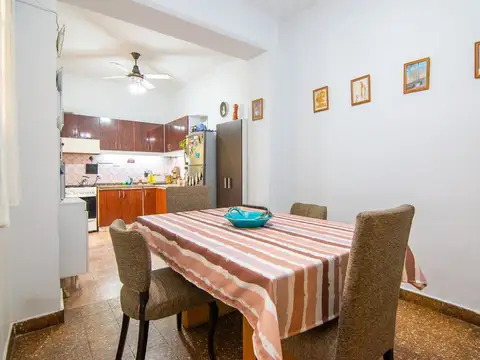 Casa 3 ambientes con 1 baño