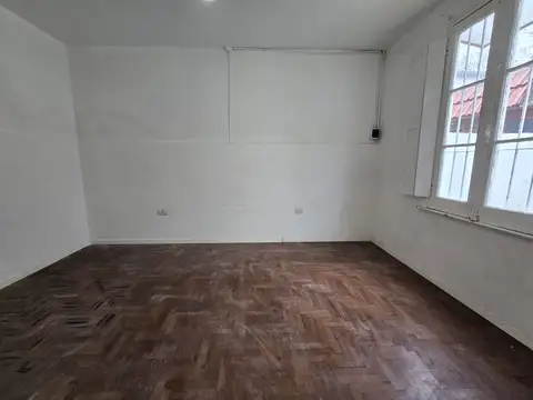 Depto Tipo Casa en Alquiler de 1 dormitorio