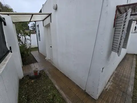Depto Tipo Casa en Alquiler 80 años