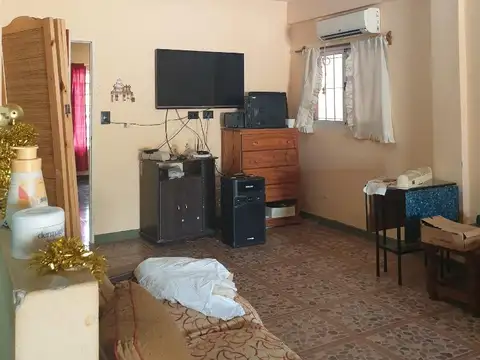 Casa en Venta, Moreno N°2476, Marcos paz, Cod 2442.