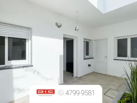 Depto Tipo Casa en Venta de 2 ambientes