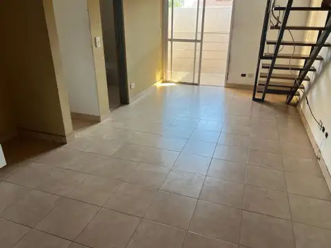 french 2400 , Piso 1