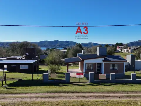 Casa a estrenar con doble acceso, privacidad y a 600 m del lago- 870