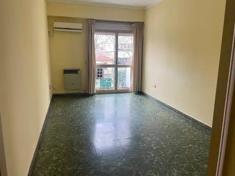Departamento en Alquiler en Terminal de Omnibus, $ 950.000