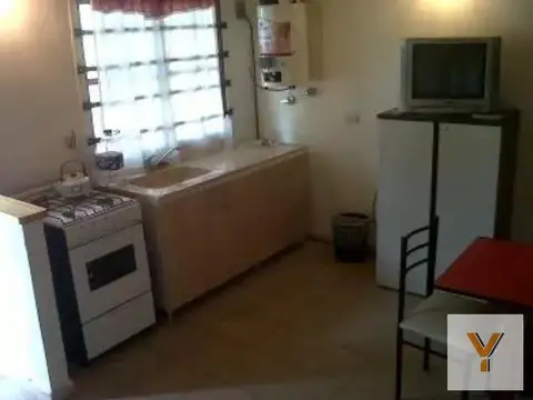 Casa 8 ambientes con 4 baños