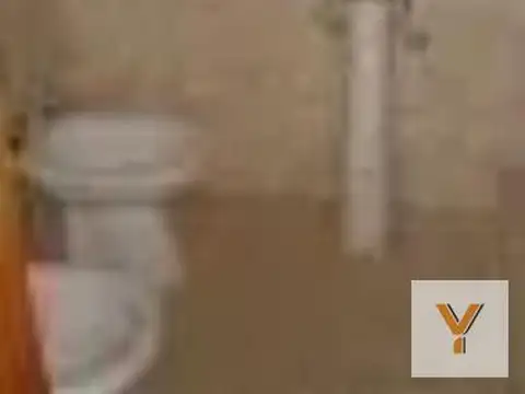 Casa en Venta con 4 cocheras