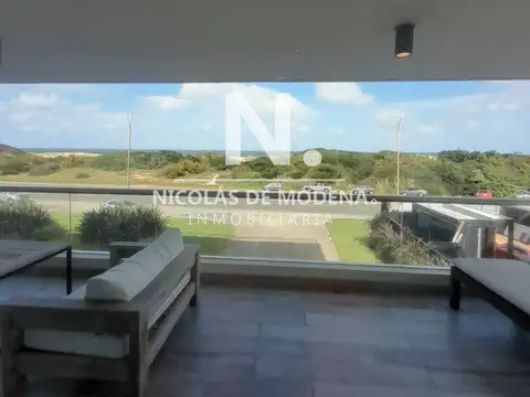 Apartamento de 3 dormitorios en Silente , Punta del este , Playa Brava, Vista al mar 