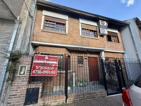 Casa - Venta - Argentina, Tres de Febrero - Intendente Larralde 2076
