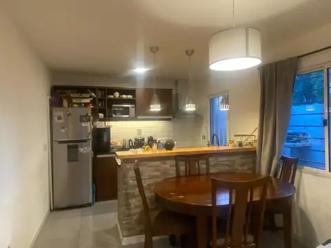 Venta Casa PH Lagomar Sur 2 Dormitorios