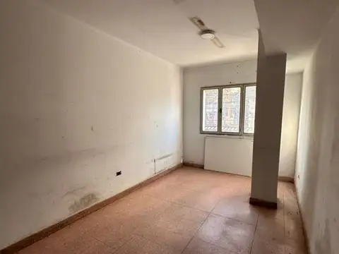 SALON + OFICINAS EN ALQUILER -  SAN MARTIN 1066